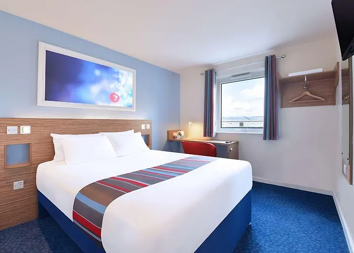 Travelodge Hotel 3*